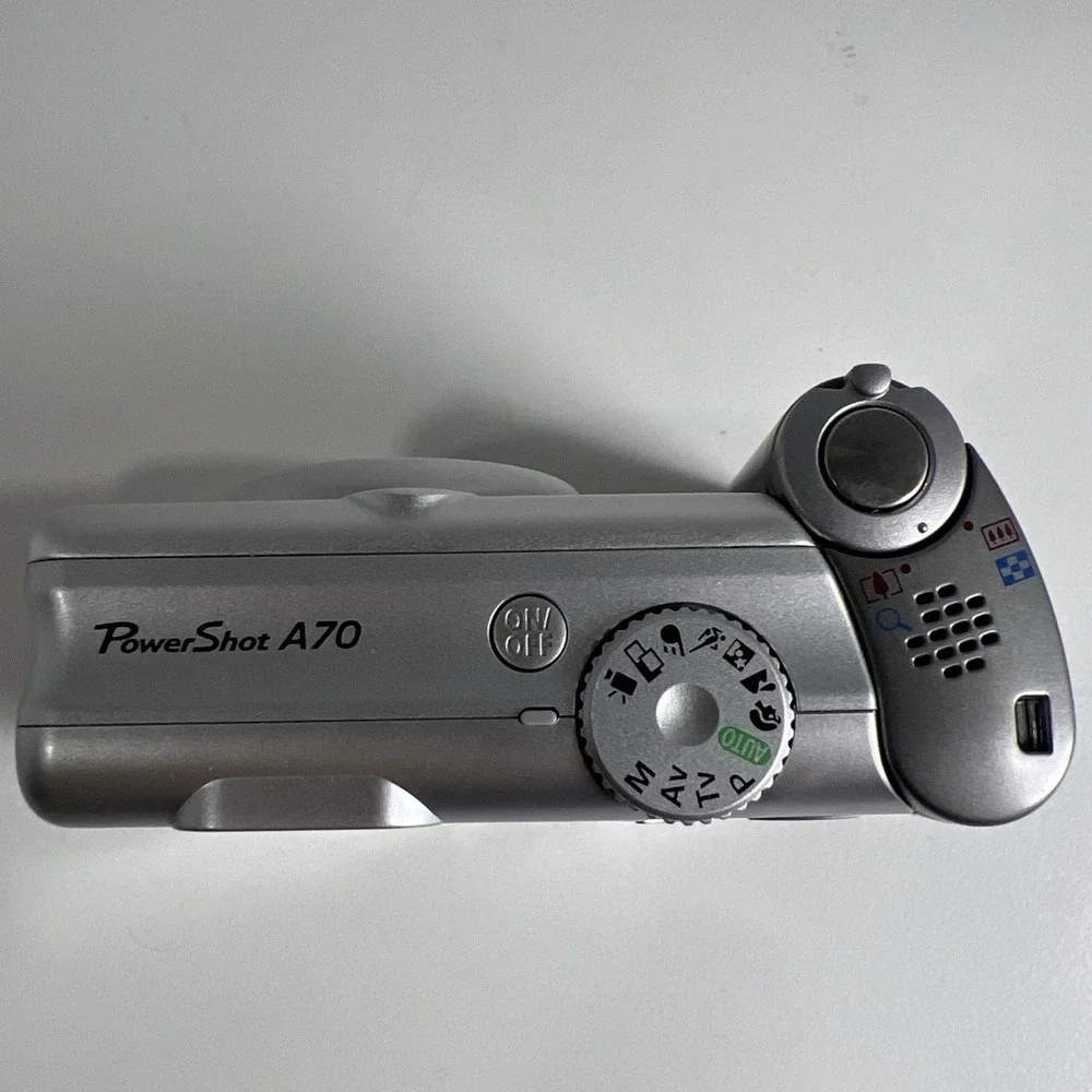 Canon PowerShot A70 3.2MP Digital Camera Silver PC1043 Vintage For Parts